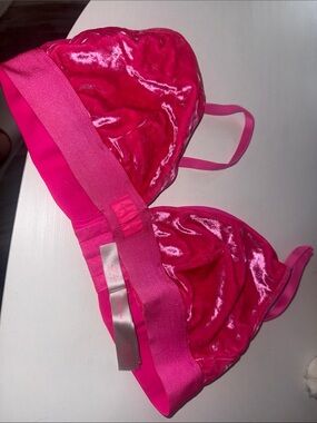 Women's Hot Pink Velvet Bralette - Unbranded